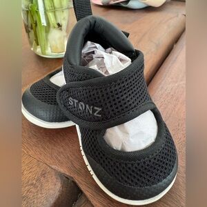 Stonz Cruiser Mary Jane Baby Shoe Excellent Condition